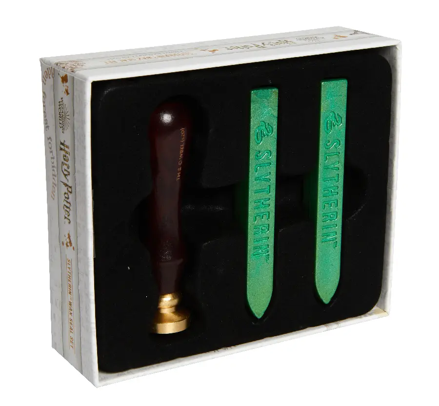Insight Editions: HARRY POTTER SLYTHERIN WAX SEA