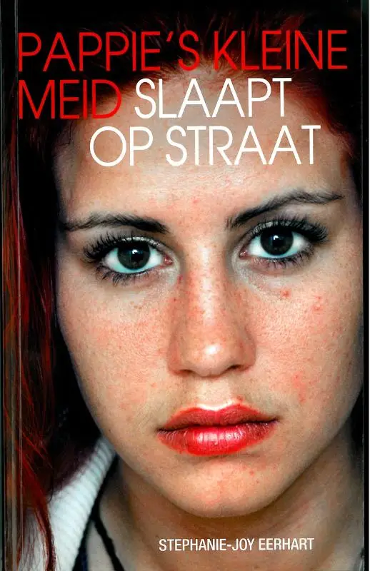 Pappie's kleine meid slaapt op straat